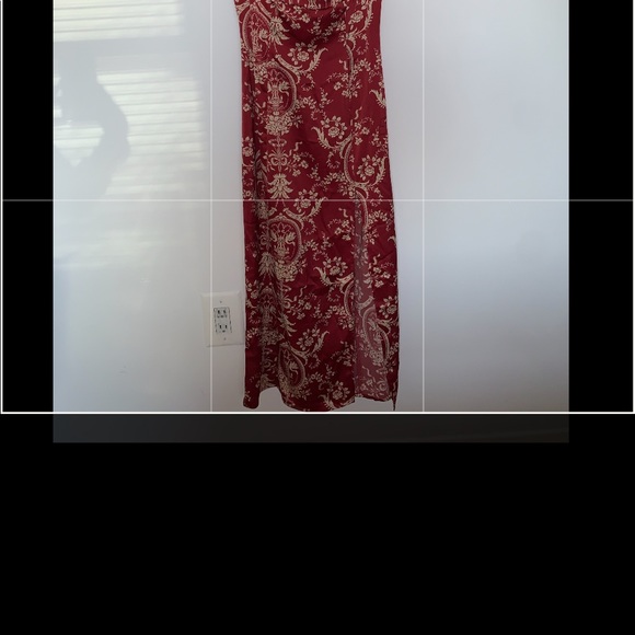 Paisley Deep Red Midi Dress - Picture 2 of 2